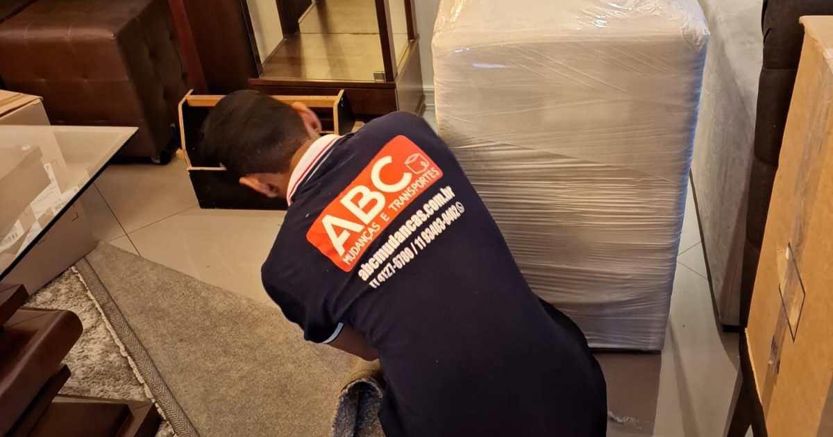 mudanças comerciais com a ABC Mudanças